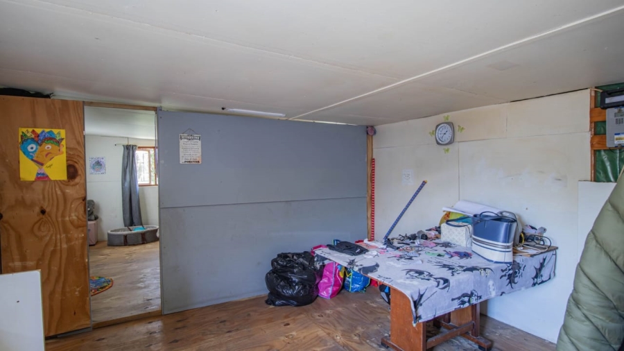 2 Bedroom Property for Sale in Hooikraal Western Cape